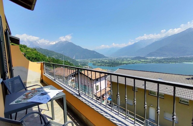 Precioso apartamento para 5 personas con WIFI, TV, terraza, mascotas permitida y aparcamiento