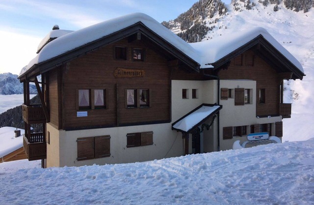 Cosy apartment for 6 guests with WIFI, TV and balcony