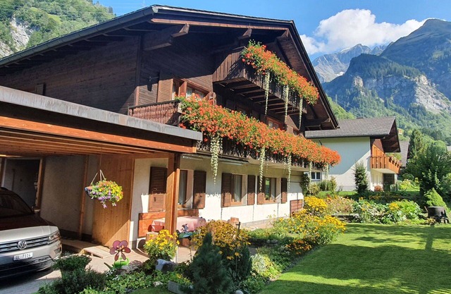 Hermoso apartamento para 7 personas con WIFI, TV, patio, vista panorámica y aparcamiento