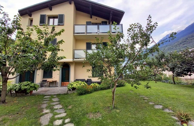 Precioso apartamento para 8 personas con WIFI, TV, terraza, mascotas permitida y aparcamiento