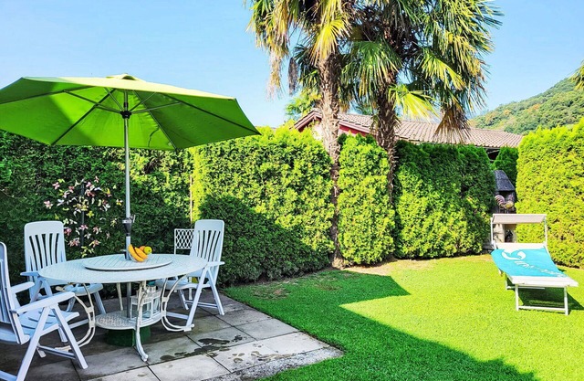 Bonito apartamento para 4 personas con TV, patio, mascotas permitida y aparcamiento