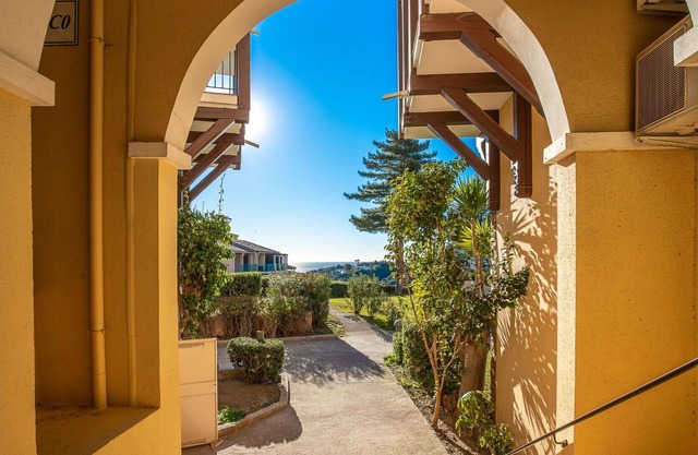 Cosy apartment for 4 people with pool, WIFI, TV and terrace