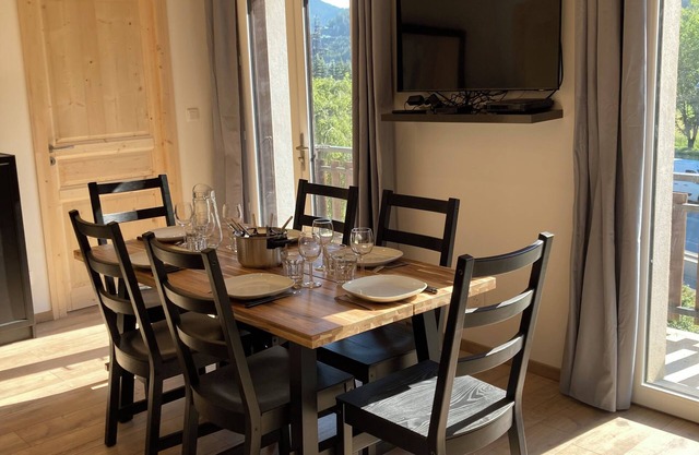 Cosy apartment with mountain views. Refurbished villa
