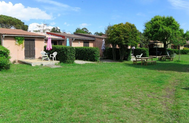 Precioso apartamento en villa para 4 personas con WIFI, terraza y aparcamiento