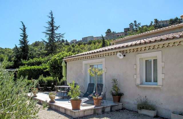 Hermoso apartamento en villa para 4 personas con WIFI, TV, terraza y aparcamiento