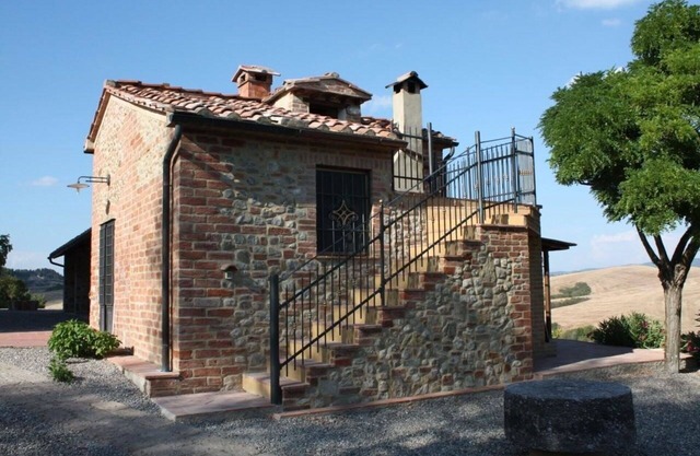 Acogedor apartamento en villa para 5 personas con WIFI, piscina, vista panorámica y aparcamiento