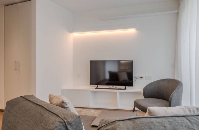 Hermoso apartamento en villa para 6 personas con WIFI, TV, balcón y aparcamiento