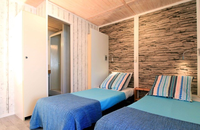Acogedor apartamento en villa con WIFI, A/C, piscina, TV, terraza, mascotas permitida y aparcamiento