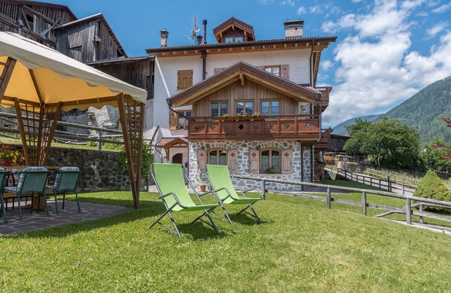 Acogedor apartamento "Maso Margherita - Ara" con balcón, jardín y Wi-Fi