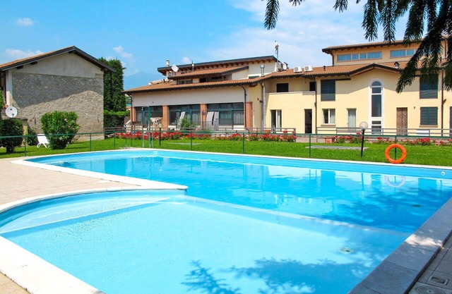 Apartamento con WIFI, A/C, piscina, TV, balcón, mascotas permitida, vista panorámica, aparcamiento