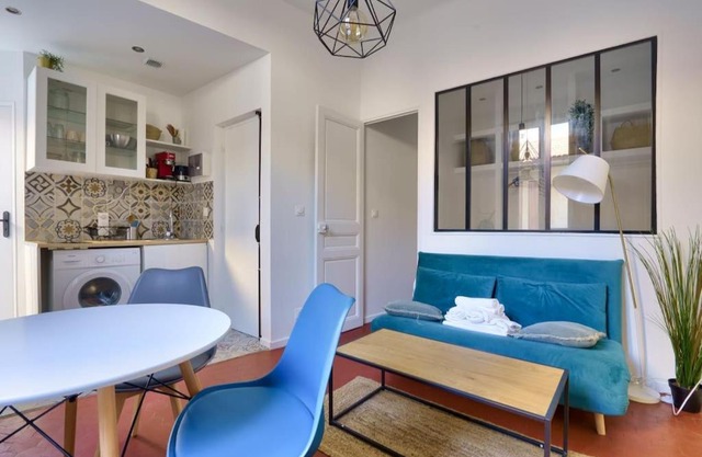 Cosy apartment with terrace near the center