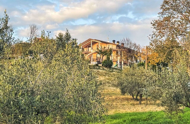 Bonito apartamento con WIFI, A/C, TV, terraza, mascotas permitida, vista panorámica y aparcamiento