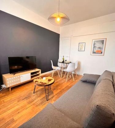 Cosy appartment close to train station, Paris and CDG airport