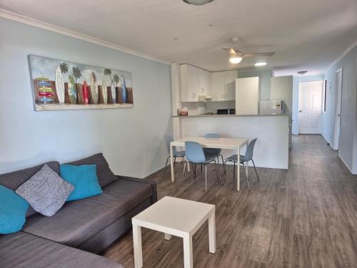 Cosy Beach Pad - Two Bedrooms
