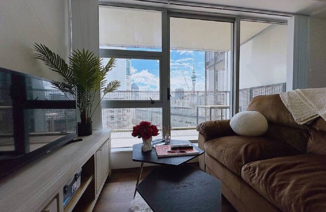 Cosy bnb with skycity view