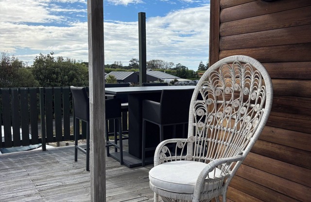 Cosy Chalet style house filled with original Art and 500m to the beach.
