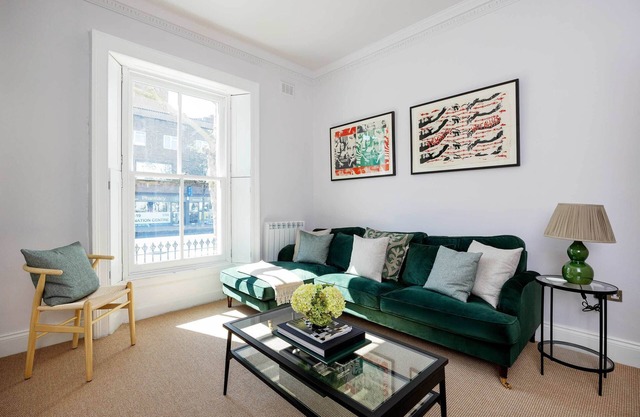 Cosy Chic in Chelsea, by Veeve