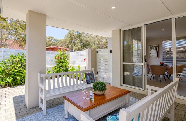 Cosy Connolly 2BR Home close to golf course!