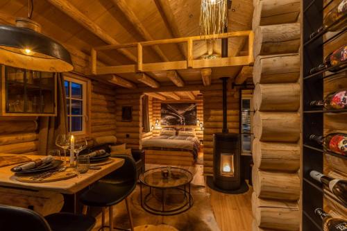 Cosy Cottage w/Jacuzzi in Amazing Region