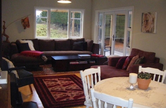 Acogedora casa de campo w instalaciones modernas en 10 acres de granja