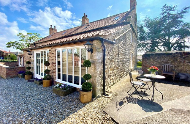 Cosy Farm Lodge in Melmerby Village, Ripon