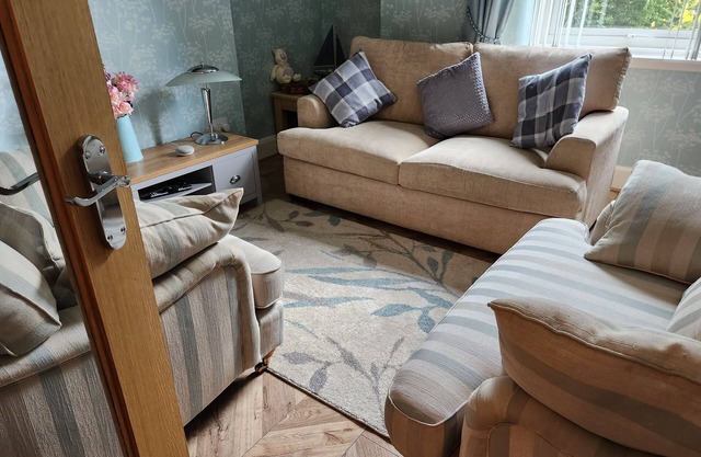 Cosy Flat Largs