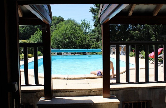 Casa de vacaciones en Dun-les-Places con piscina privada