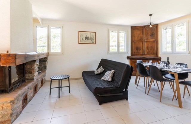 Casa cerca de Minerve con terraza