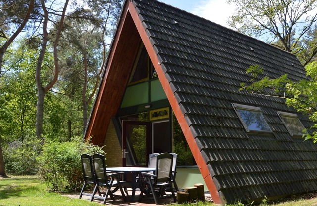 Moderna Casa Vacacional en Limburgo en medio del Bosque