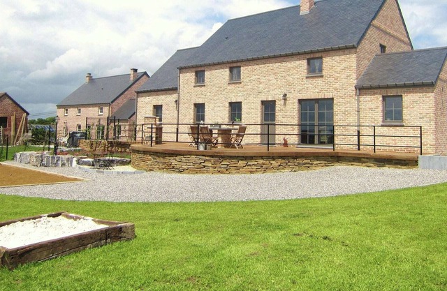 Cosy holiday home in Vodelée with private garden