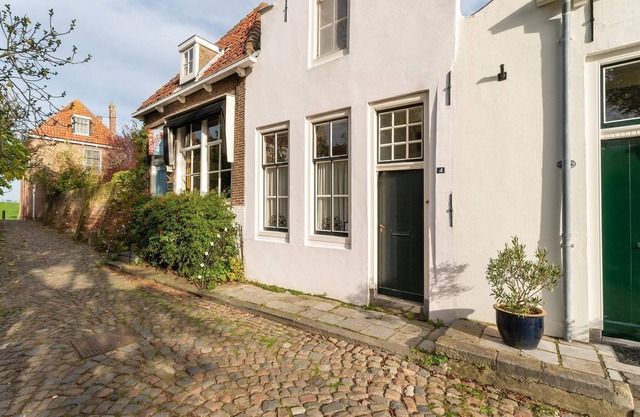 Cosy holiday home in Veere near lake
