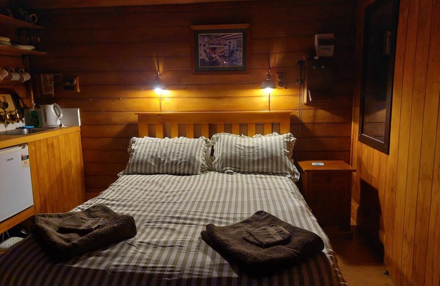 Cosy insulated Cabin 30 km from Christchurch Airport. 3 nights minimum stay $300