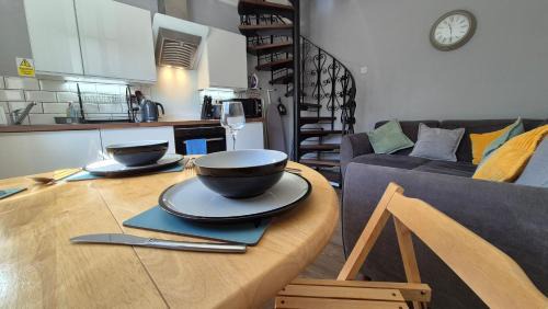 Cosy Mews House, Heart of Mumbles gateway to Gower