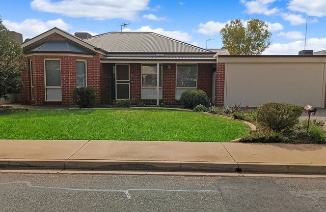 Cosy Mildura Cottage
