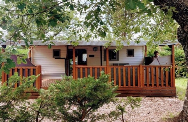 Cosy mobile home in sainte croix du Verdon