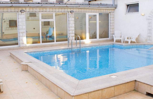 Acogedor loft Novi Sad, PISCINA propia, Sauna, auto check-in