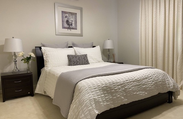 Cosy private room easy access to city & airport
