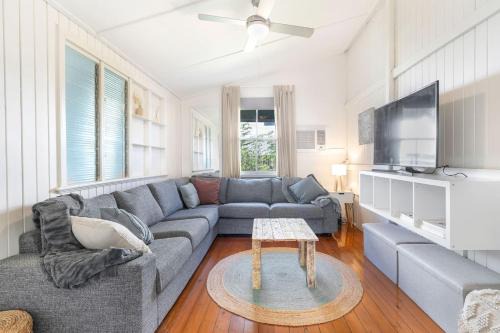 Cosy Queensland Charm - A Family, Friendly Cottage
