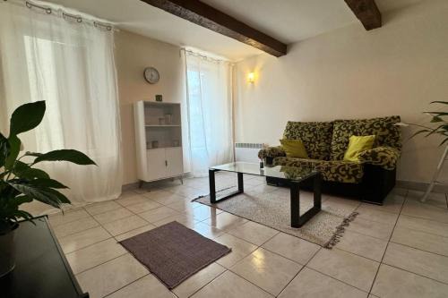 Cosy quiet apartment near the Old Port