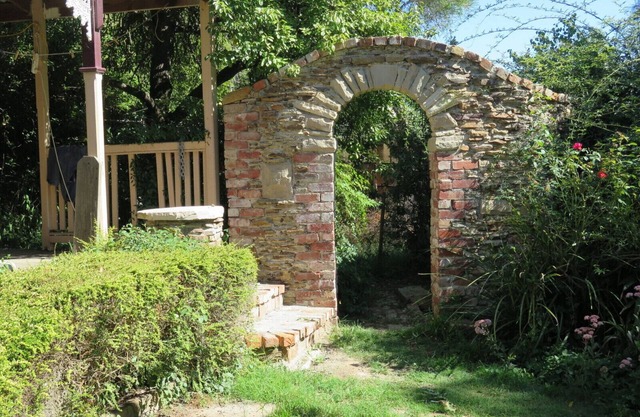Cosy studio in walking distance from station, shops and venues