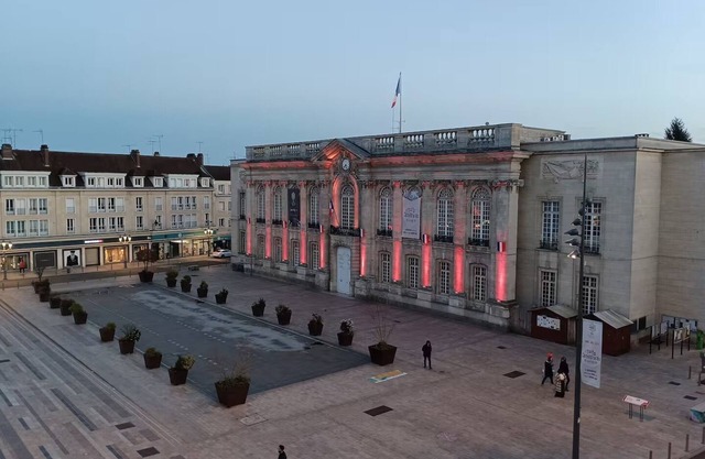 Cosy T2 apartment Hyper Centre Place Jeanne Hachette NEAR AIRPORT AND SNCF STATION