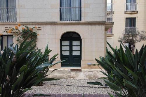 Cosy two bedroom maisonette