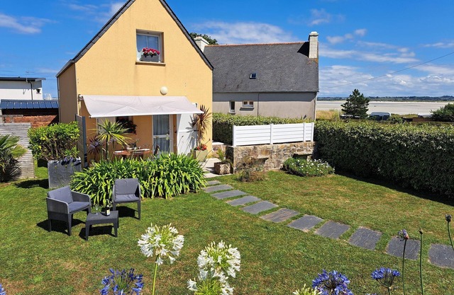 Casa en Plouneour-Trez con vista al mar