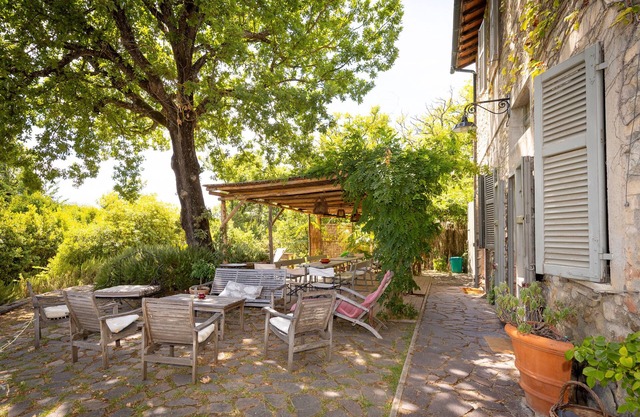Casita de campo 'Casale Per 14 Persone' con piscina compartida, Wi-Fi y aire acondicionado