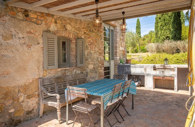 Casita de campo 'Casale Per 4 Persone' con piscina compartida, Wi-Fi y aire acondicionado