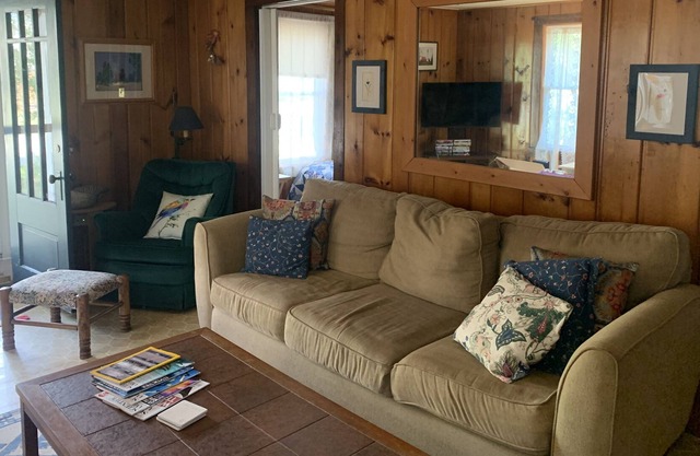 Cottage 3 minute drive from Tawas lighthouse