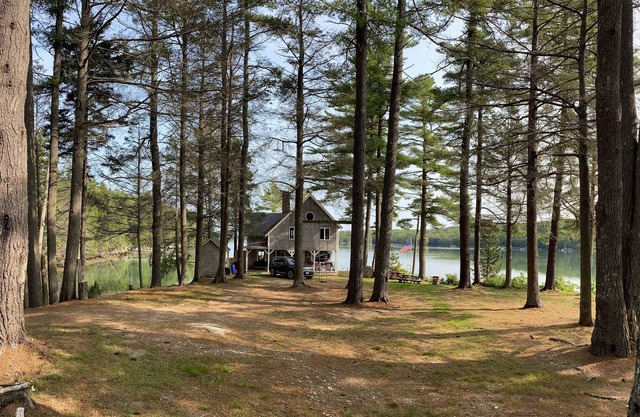 Cottage, 40 acres, Sheepscot River, "one of a kind"