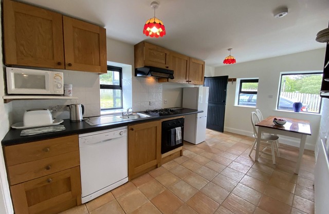 Cottage 426 - Moyard - sleeps 5 guests in 3 bedrooms