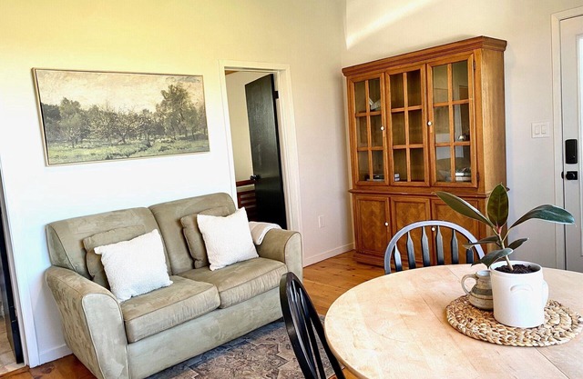Cottage #5 - 1 bedroom - pet friendly!