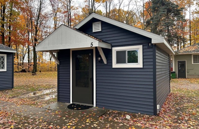 Cottage #5 The Coneflower, 1 Bedroom Cottage